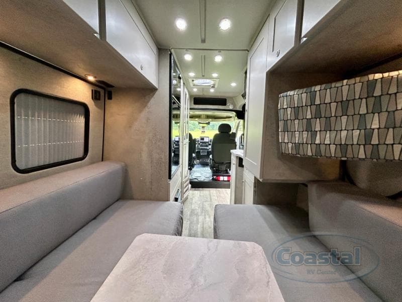 2025 Roadtrek 2025 Roadtrek Play - thumbnail 5