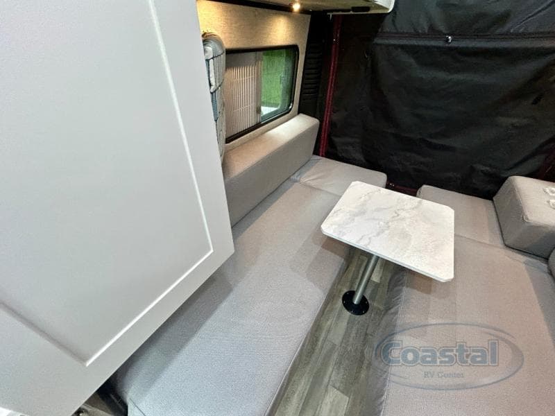 2025 Roadtrek 2025 Roadtrek Play - thumbnail 7