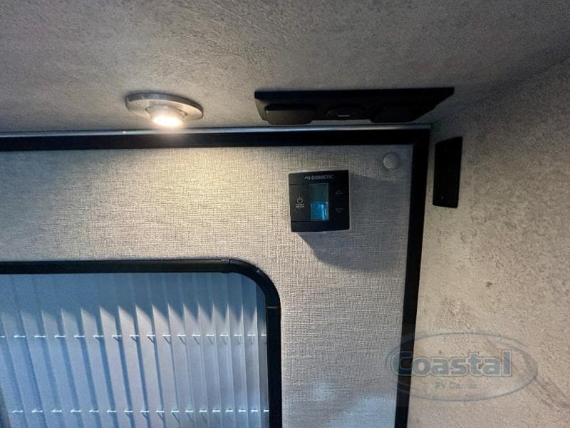 2025 Roadtrek 2025 Roadtrek Play - thumbnail 27