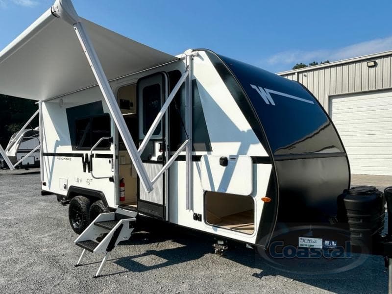 2026 Winnebago Micro Minnie 2108FBS