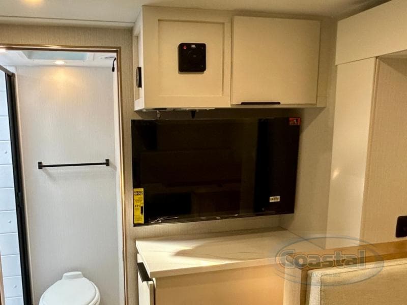 2026 Winnebago 2026 Winnebago Micro Minnie - thumbnail 12