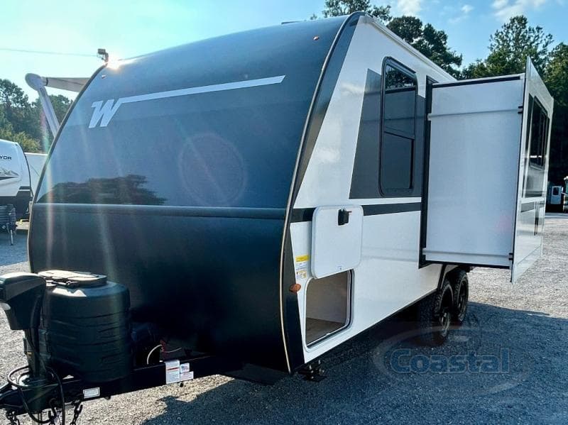 2026 Winnebago 2026 Winnebago Micro Minnie - thumbnail 28