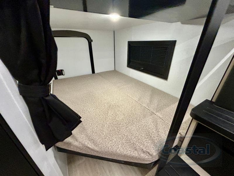 2026 Keystone 2026 Keystone Walkabout - thumbnail 23