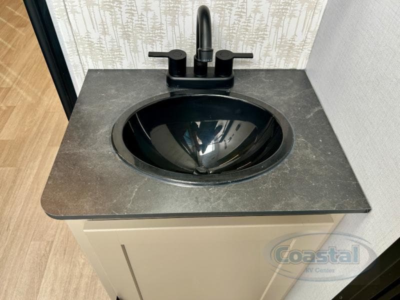 2026 Keystone 2026 Keystone Walkabout - thumbnail 32