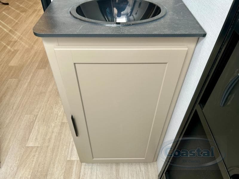 2026 Keystone 2026 Keystone Walkabout - thumbnail 33