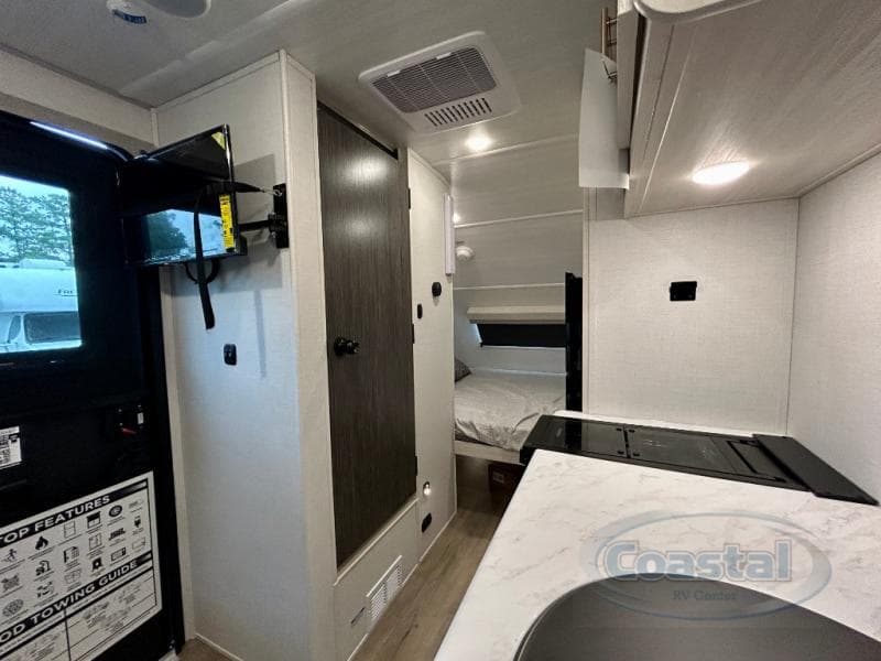 2025 Forest River 2025 Forest River R-Pod - thumbnail 4