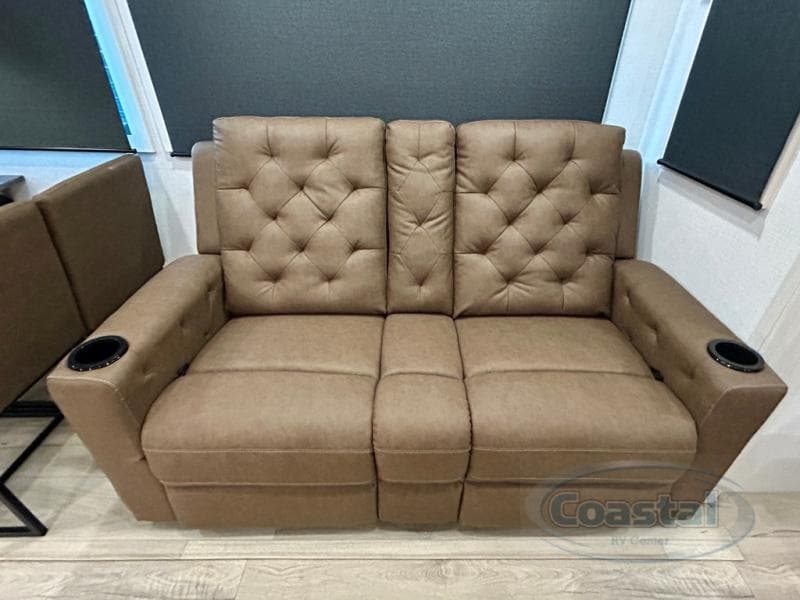 2026 Forest River 2026 Forest River Grand Surveyor - thumbnail 8