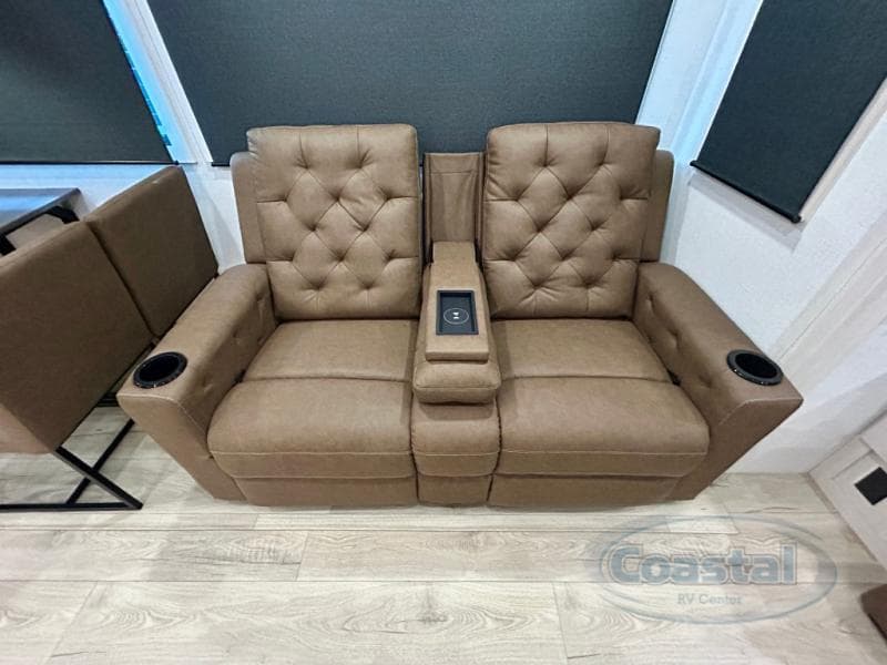 2026 Forest River 2026 Forest River Grand Surveyor - thumbnail 9