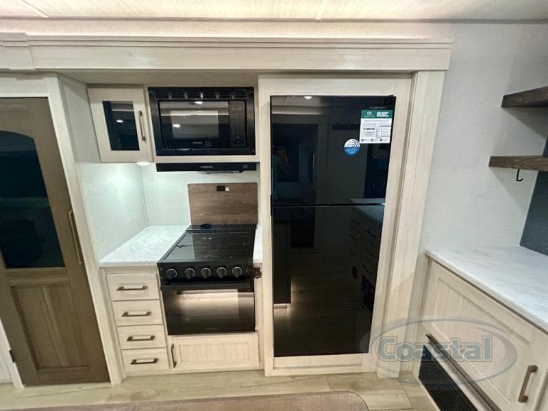 2026 Forest River 2026 Forest River Grand Surveyor - thumbnail 15