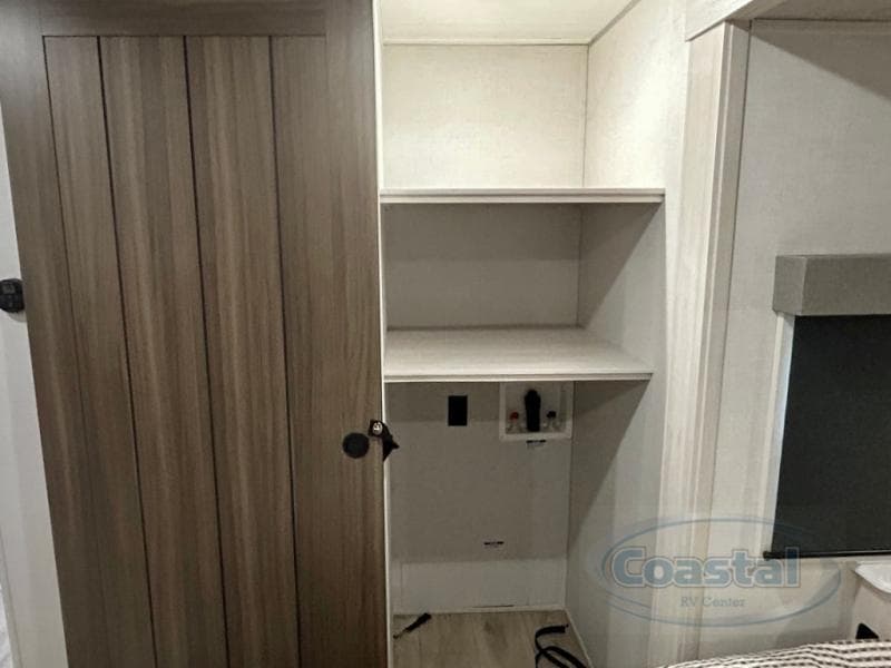 2026 Forest River 2026 Forest River Grand Surveyor - thumbnail 30