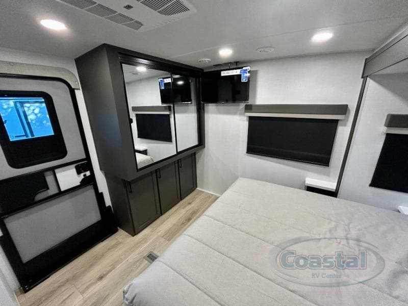 2026 Forest River 2026 Forest River Flagstaff Super Lite - thumbnail 25