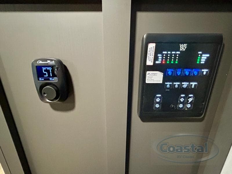 2026 Forest River 2026 Forest River Flagstaff Super Lite - thumbnail 37