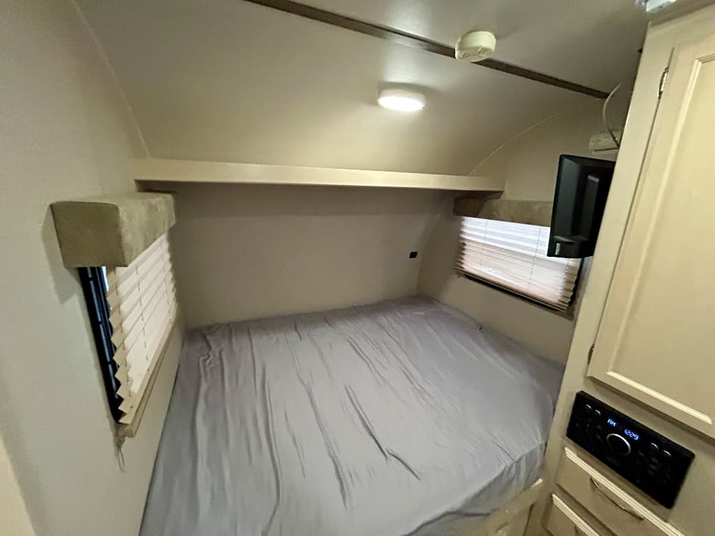 2018 Winnebago 2018 Winnebago Minnie Drop - thumbnail 14