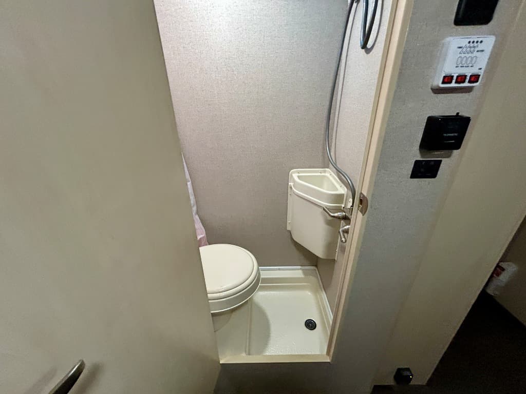 2018 Winnebago 2018 Winnebago Minnie Drop - thumbnail 17