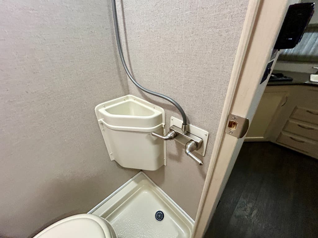 2018 Winnebago 2018 Winnebago Minnie Drop - thumbnail 21