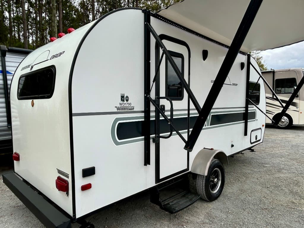 2018 Winnebago 2018 Winnebago Minnie Drop - thumbnail 27