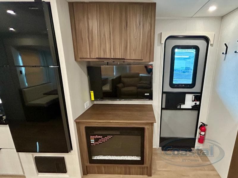 2026 Winnebago 2026 Winnebago Access - thumbnail 10