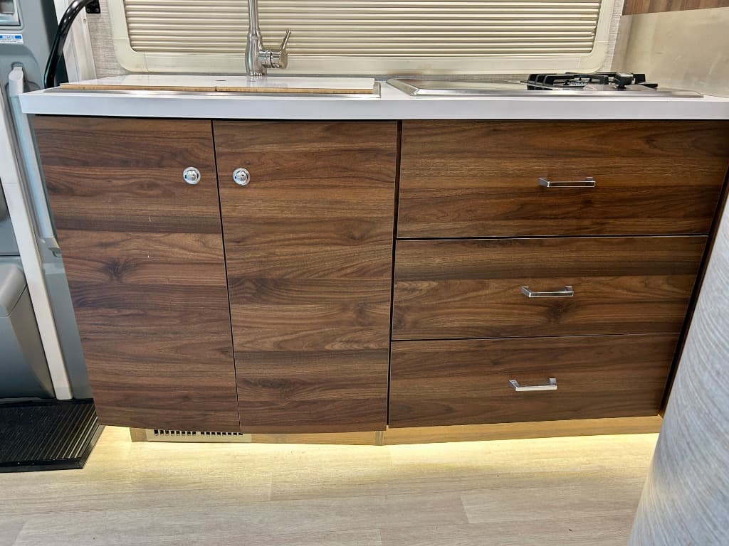 2022 Winnebago 2022 Winnebago View - thumbnail 9