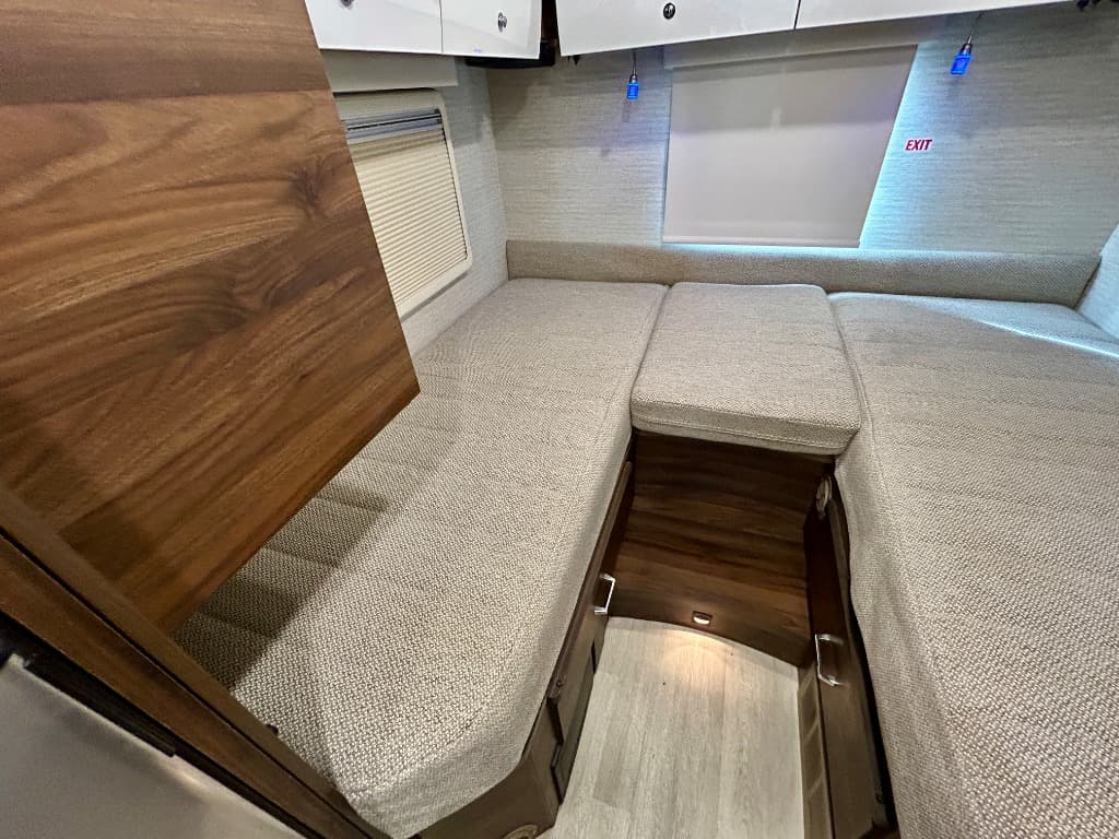 2022 Winnebago 2022 Winnebago View - thumbnail 16