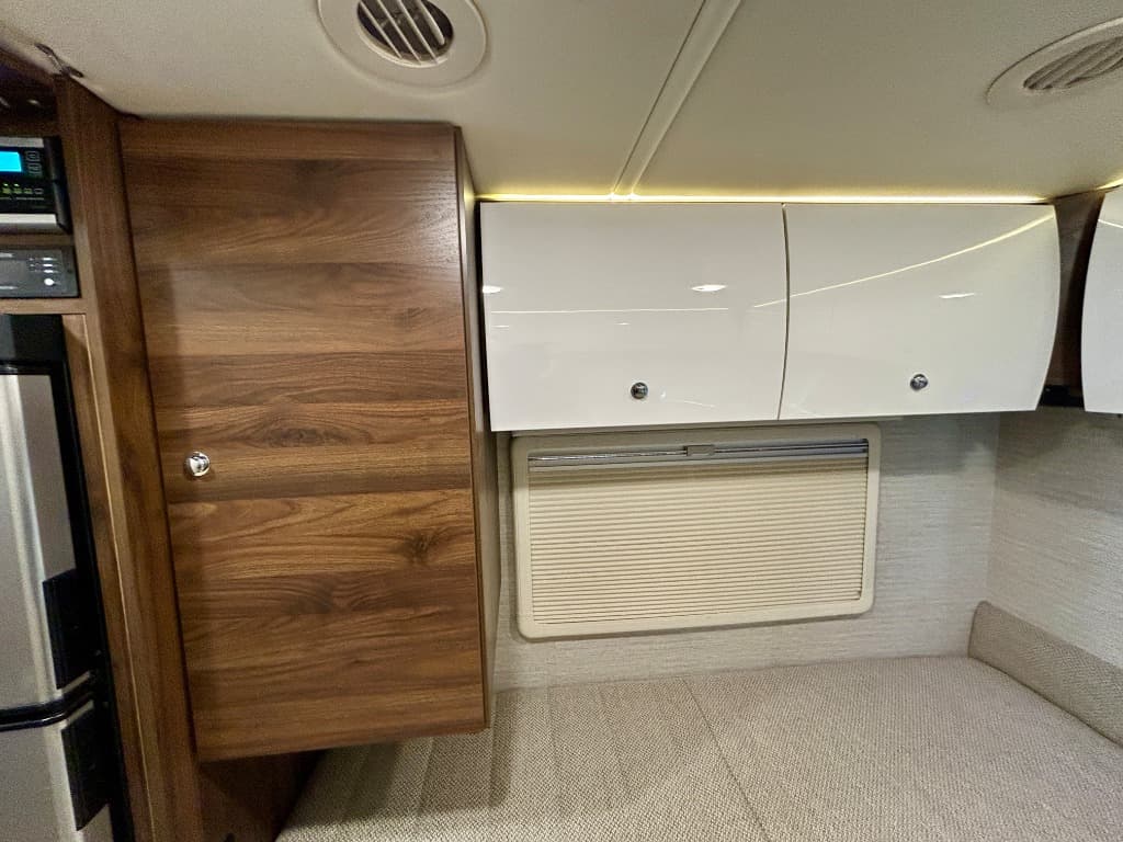 2022 Winnebago 2022 Winnebago View - thumbnail 17