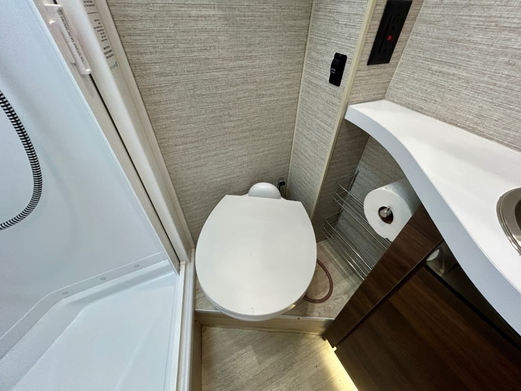 2022 Winnebago 2022 Winnebago View - thumbnail 21