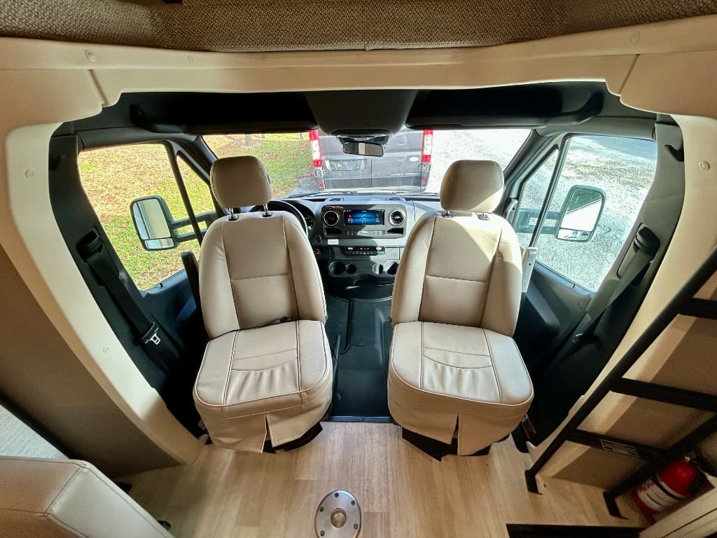 2022 Winnebago 2022 Winnebago View - thumbnail 26