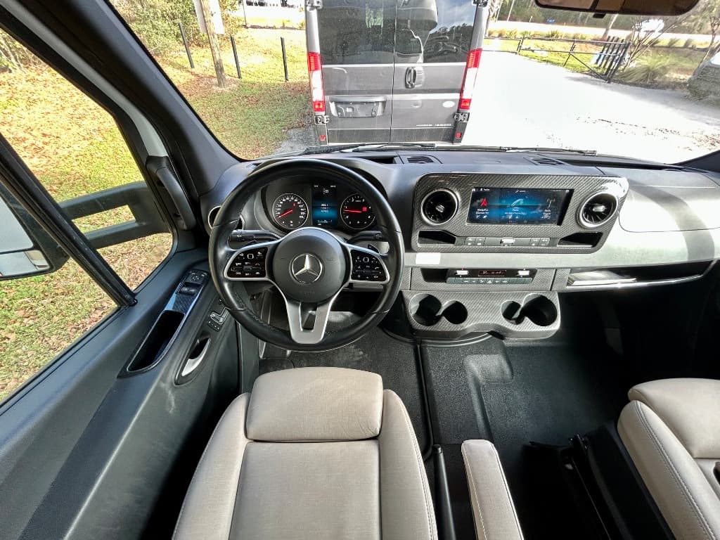 2022 Winnebago 2022 Winnebago View - thumbnail 29