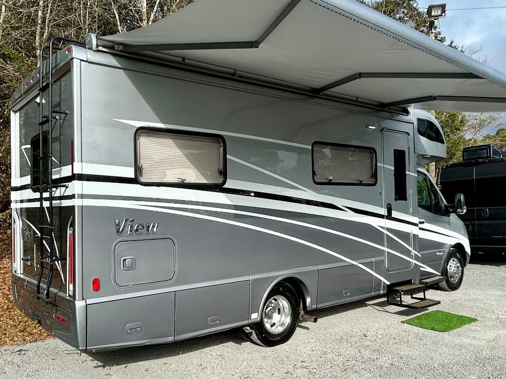 2022 Winnebago 2022 Winnebago View - thumbnail 42