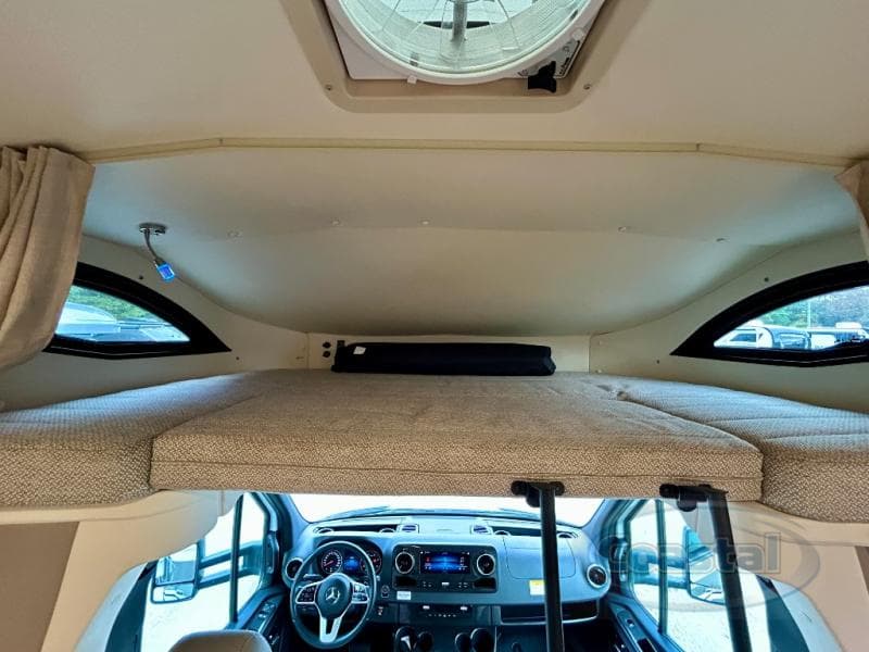 2021 Winnebago 2021 Winnebago Navion - thumbnail 29