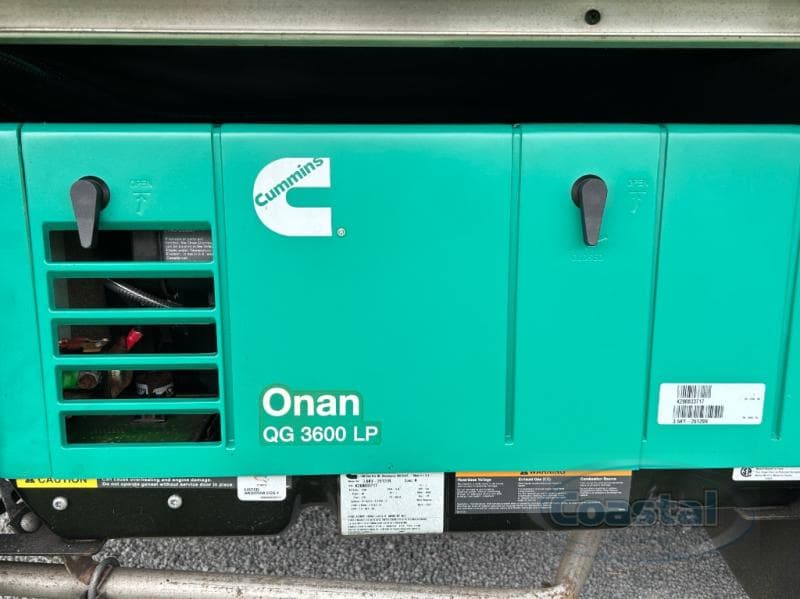 2021 Winnebago 2021 Winnebago Navion - thumbnail 39