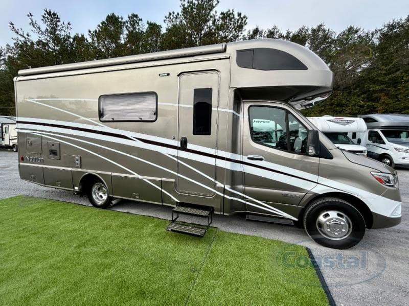 2021 Winnebago 2021 Winnebago Navion - thumbnail 48