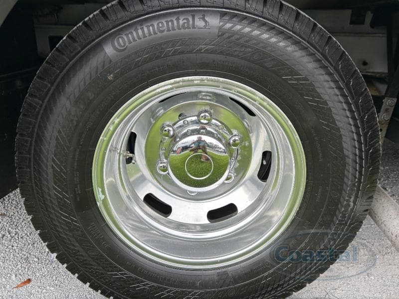 2021 Winnebago 2021 Winnebago Navion - thumbnail 54