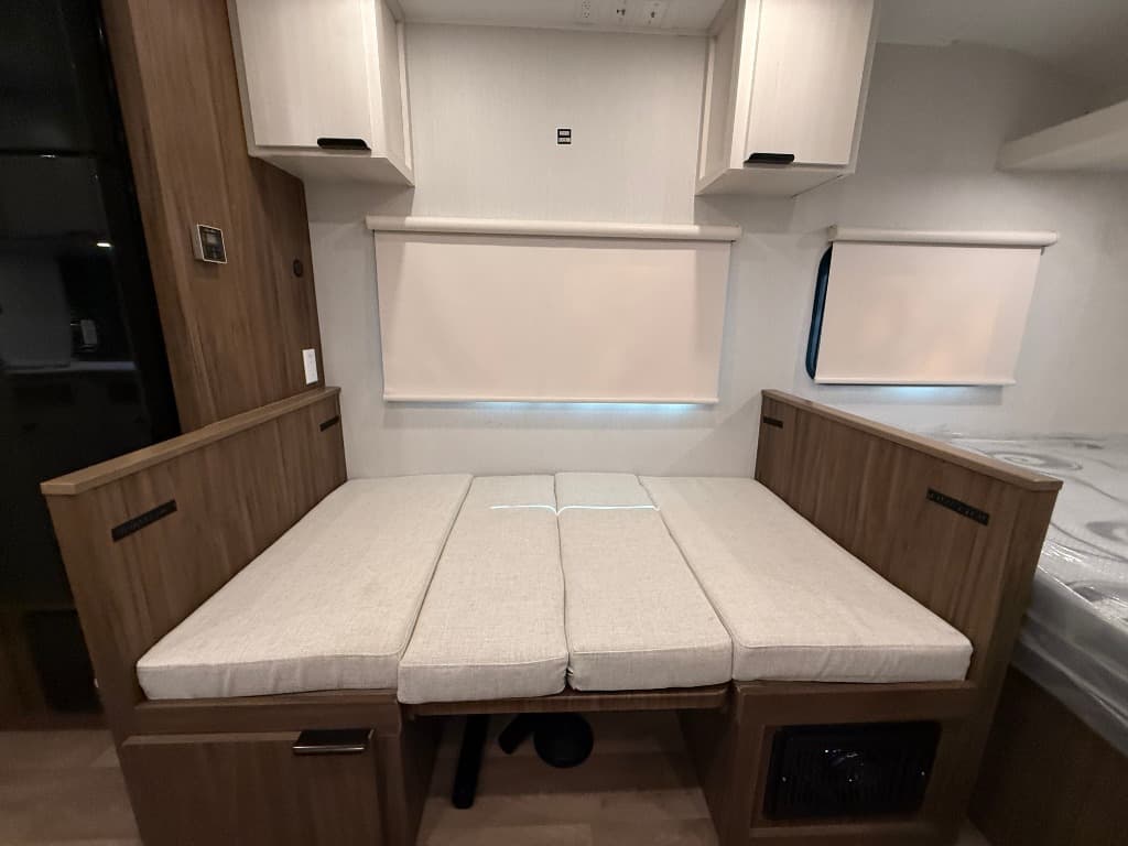 2026 Winnebago 2026 Winnebago Access - thumbnail 10