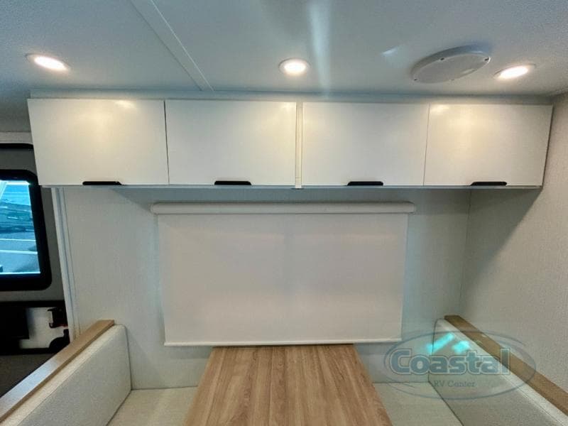 2026 Winnebago 2026 Winnebago Micro Minnie - thumbnail 9