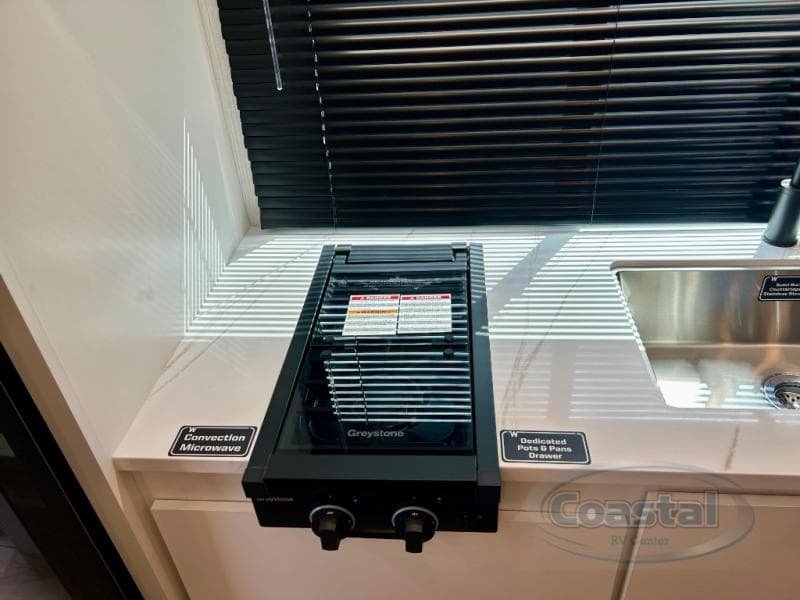 2026 Winnebago 2026 Winnebago Micro Minnie - thumbnail 12