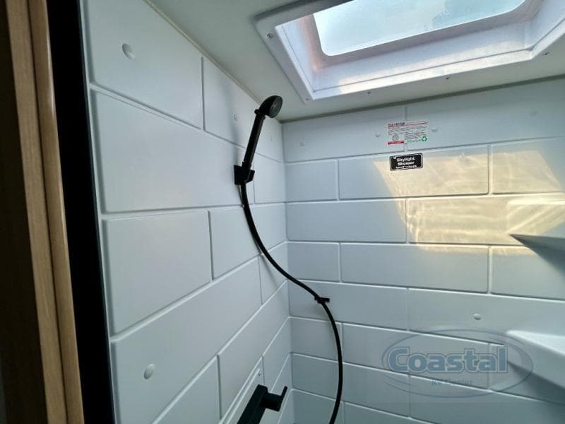 2026 Winnebago 2026 Winnebago Micro Minnie - thumbnail 25