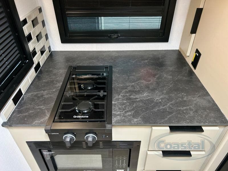 2026 Keystone 2026 Keystone Walkabout - thumbnail 15