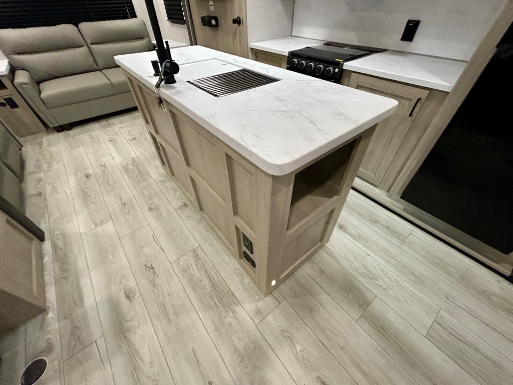 2026 East To West 2026 East To West Della Terra - thumbnail 20