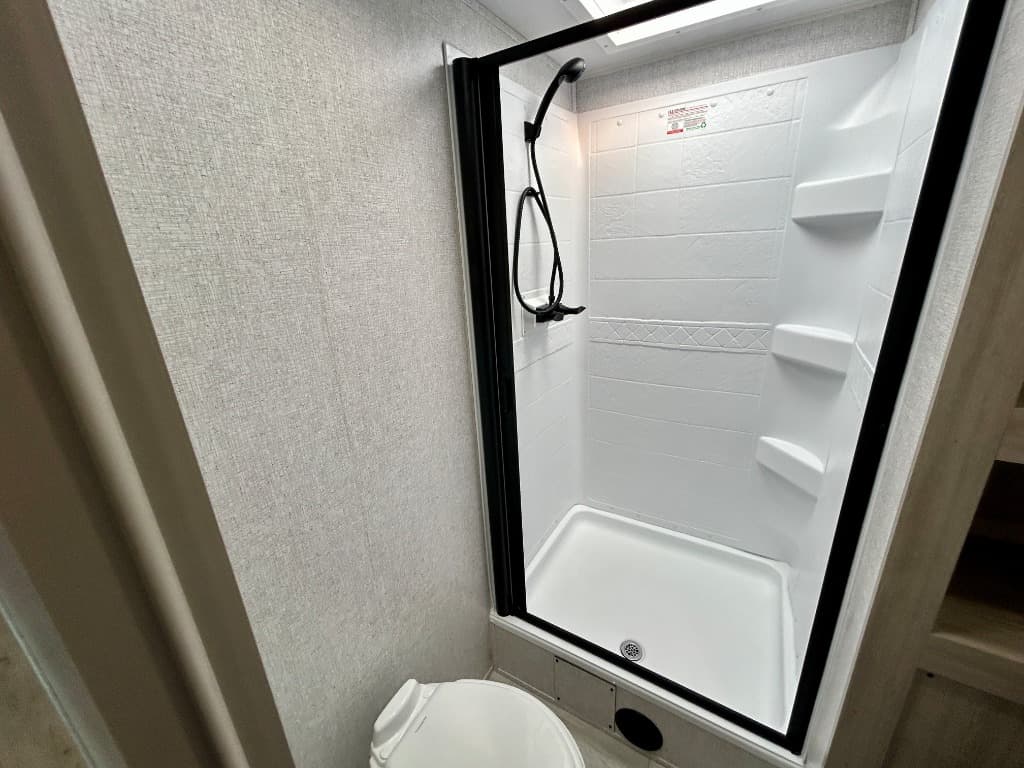 2026 East To West 2026 East To West Della Terra - thumbnail 30