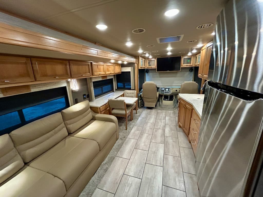 2022 Tiffin 2022 Tiffin Open Road Allegro - thumbnail 5