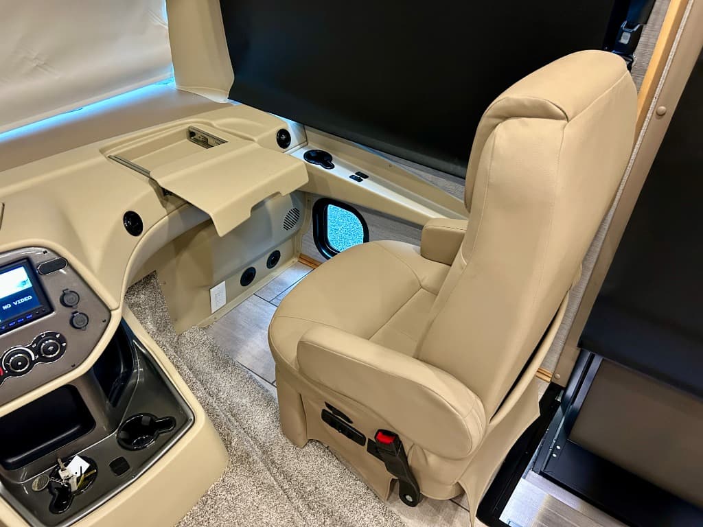 2022 Tiffin 2022 Tiffin Open Road Allegro - thumbnail 44