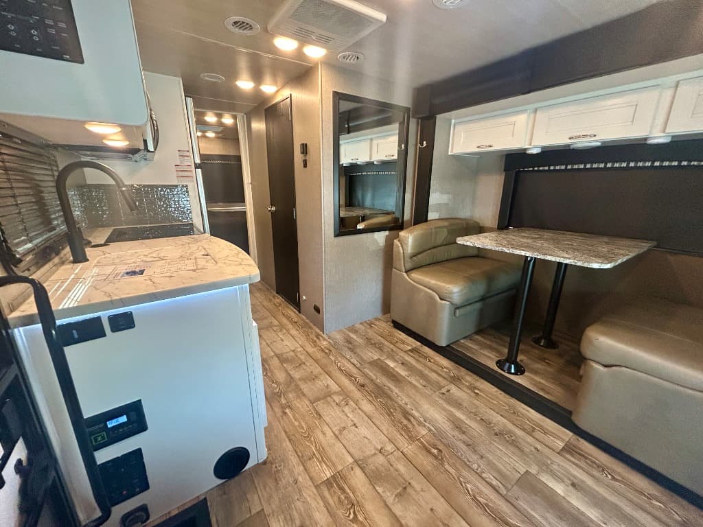 2023 NeXus RV 2023 NeXus RV Viper - thumbnail 3