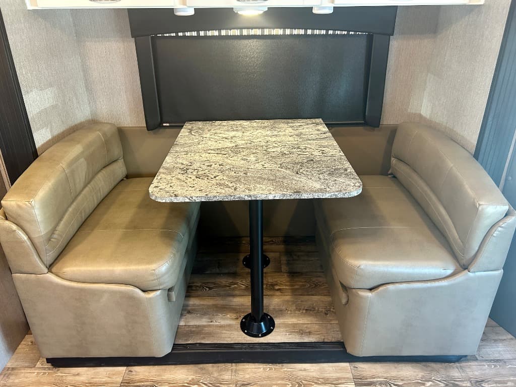 2023 NeXus RV 2023 NeXus RV Viper - thumbnail 9