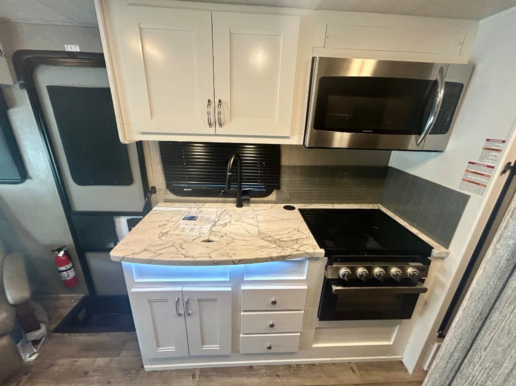 2023 NeXus RV 2023 NeXus RV Viper - thumbnail 11