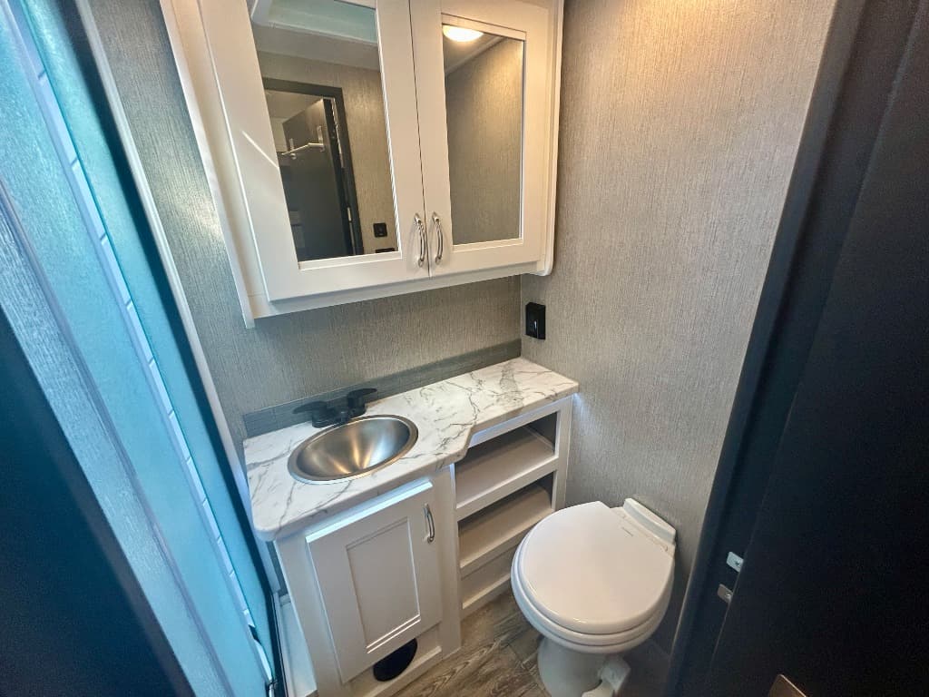 2023 NeXus RV 2023 NeXus RV Viper - thumbnail 22