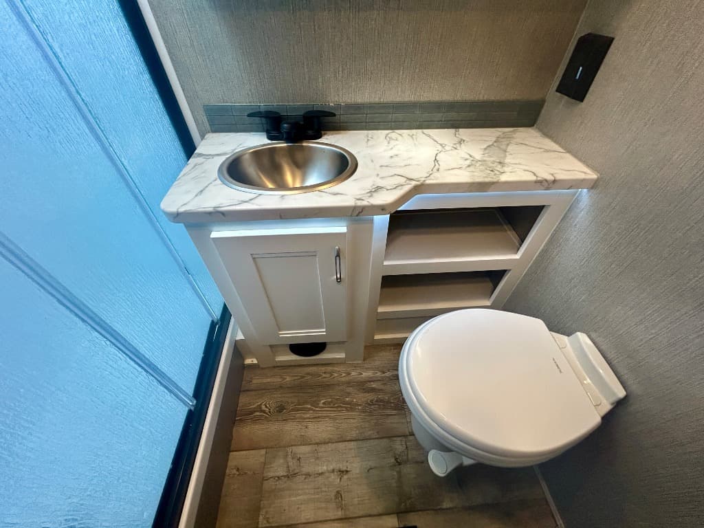 2023 NeXus RV 2023 NeXus RV Viper - thumbnail 24