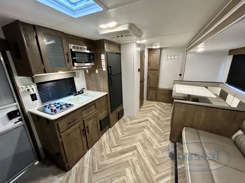 2022 Forest River 2022 Forest River Salem FSX - thumbnail 4