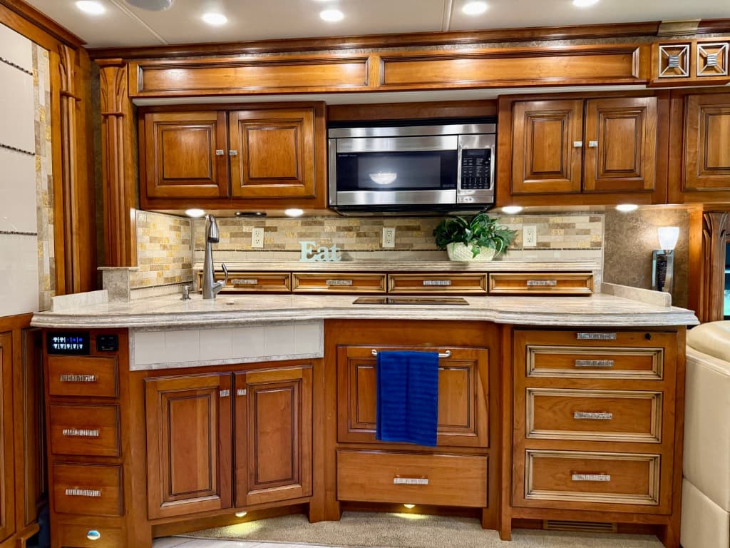 2014 Tiffin 2014 Tiffin Allegro Bus - thumbnail 13