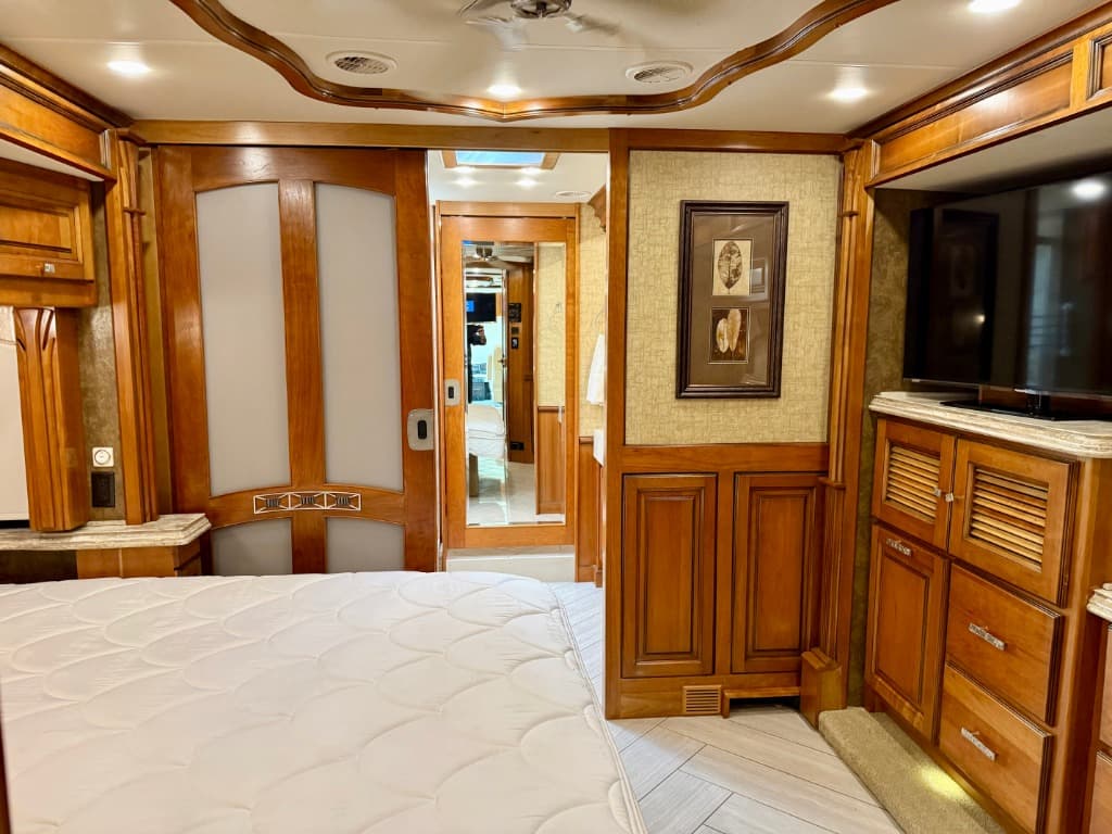 2014 Tiffin 2014 Tiffin Allegro Bus - thumbnail 18