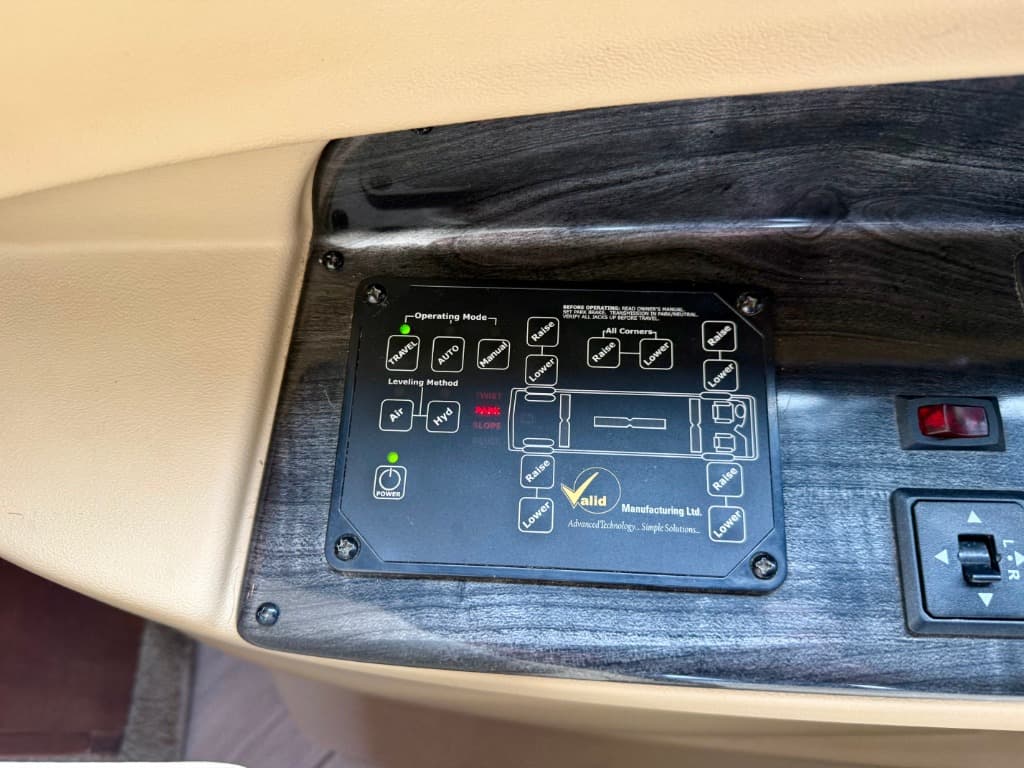 2014 Tiffin 2014 Tiffin Allegro Bus - thumbnail 39